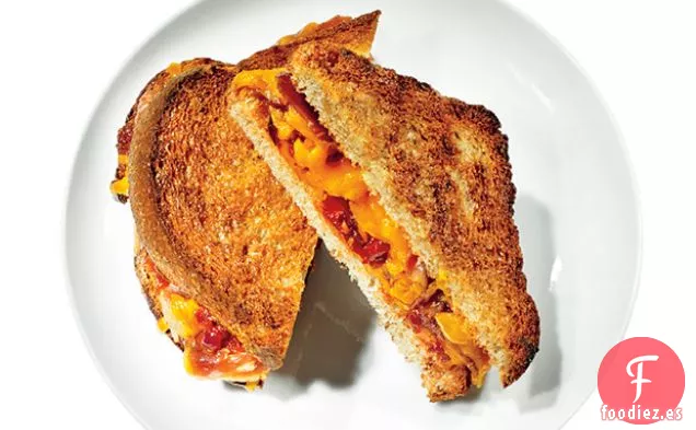 Queso a la Parrilla con Jamón y Tomate