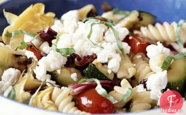 Pasta y Verduras a la Parrilla con Queso de Cabra