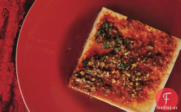 Tofu Caliente con Salsa de Ajo Picante