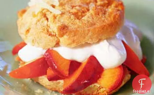 Pasteles de Nectarina Caramelizada y Jengibre con Crema Agria