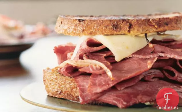 Sándwiches de Ternera en Conserva y Fontina a la Parrilla