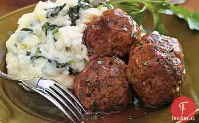Albóndigas Estofadas en Salsa de Vino Tinto