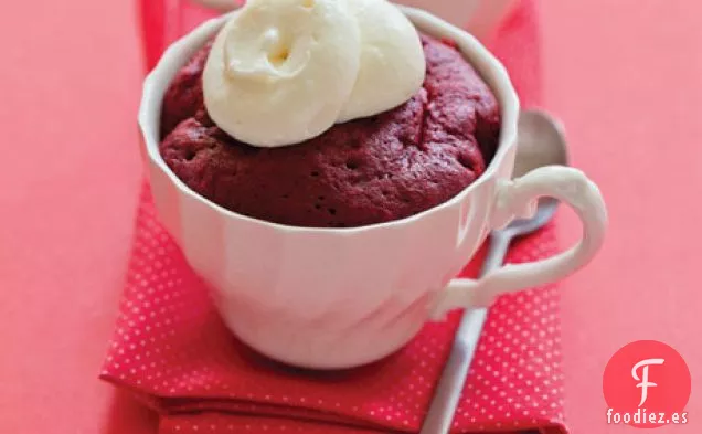 Pastel de Taza de Terciopelo Rojo