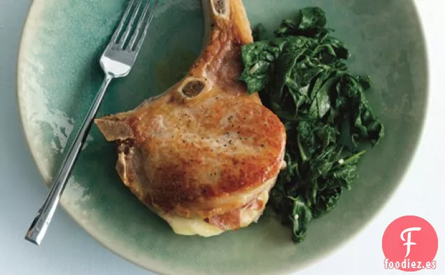 Saltimbocca de Chuletas de Cerdo con Espinacas Salteadas