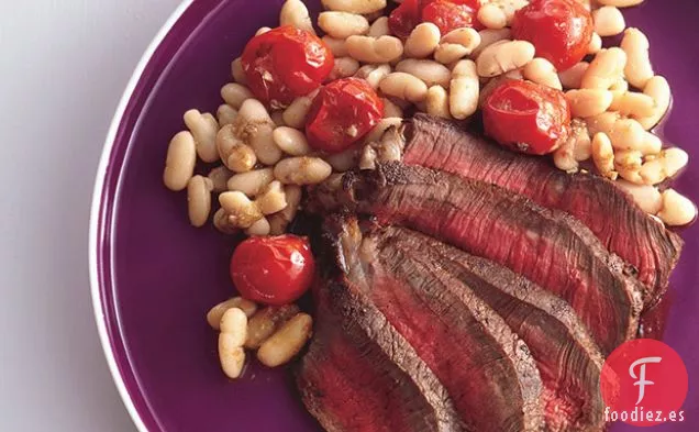 Filete de Especias con Frijoles Blancos y Tomates Cherry