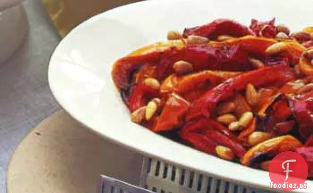 Ensalada de Pimiento Asado con Piñones