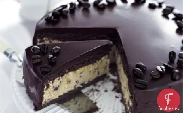 Pastel de Moca Congelado con Glaseado de Ganache de Chocolate