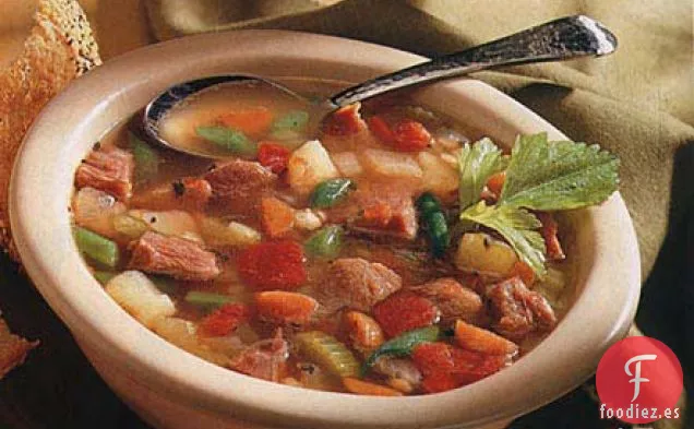 Sopa de Jamón Ahumado, Cebada y Verduras