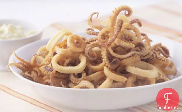 Calamares Fritos con Mayonesa de Peperoncini
