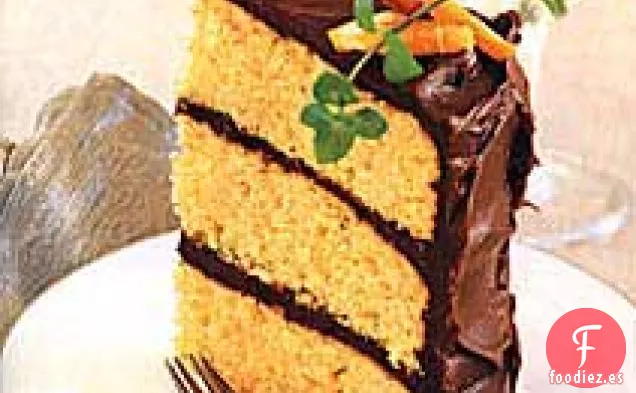 Pastel de Naranja y Almendras con Glaseado de Chocolate