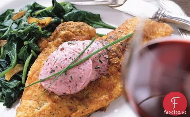 Pargo Salteado sobre Espinacas Marchitas con Mantequilla de Zinfandel Caliente