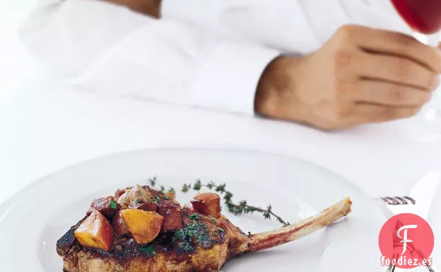 Chuleta de Ternera a la Parrilla de Cizma con Tasso, Foie Gras y Acedera