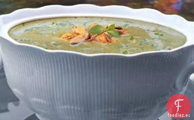 Crema Fría de Sopa de Calabacín con Mejillones y Menta Fresca
