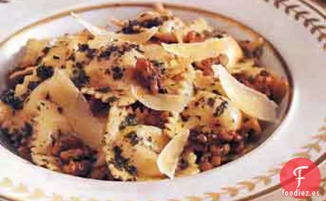 Ravioles con Salsa de Nueces Herbáceas