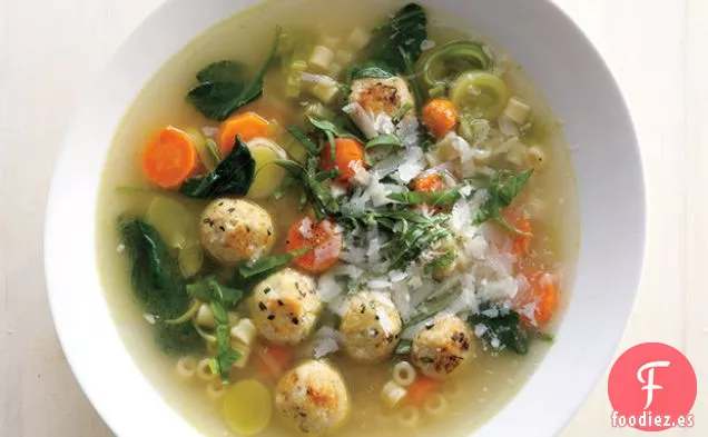 Minestrone de Primavera con Albóndigas de Pollo