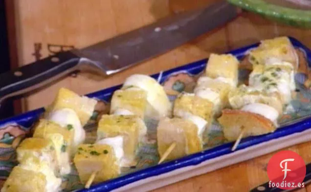 Brochetas de Mozzarella con salsa de Anchoa (Spiedini di Mozzarella)