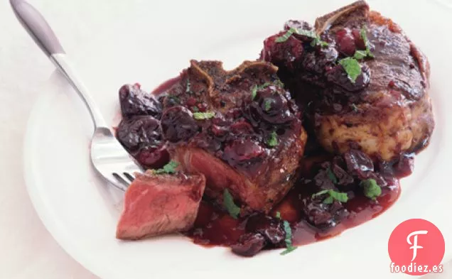 Chuletas de Cordero con Cerezas Secas y Oporto