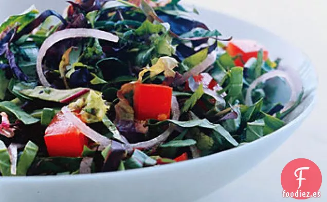 Pollo a la Parrilla con Ensalada de Mezclun Rallada