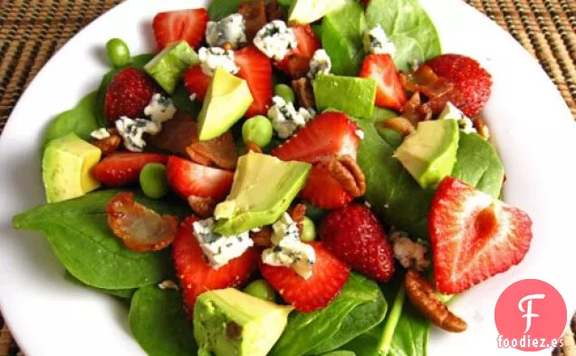 Ensalada de Espinacas con Fresa y Aguacate en Vinagreta Balsámica de Frambuesa