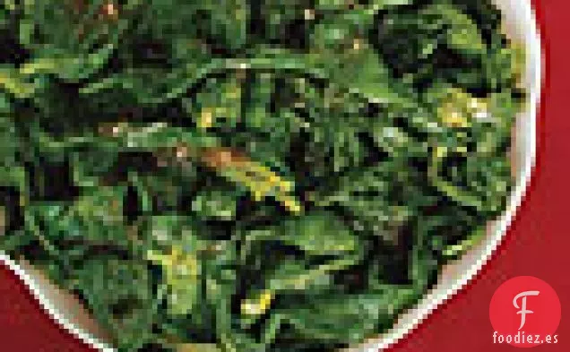 Espinacas Marchitas con Mantequilla de Nuez Moscada