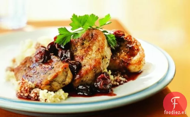 Medallones de Cerdo de Cooking Light con Salsa de Cereza Seca de Vino de Oporto