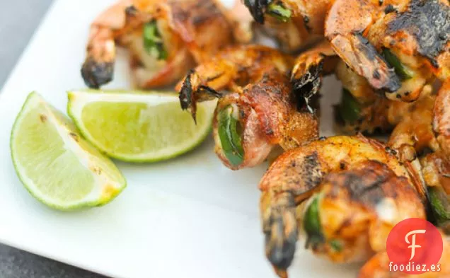 Asar a la Parrilla: Camarones Rellenos de Queso, Jalapeño y Tocino Envuelto