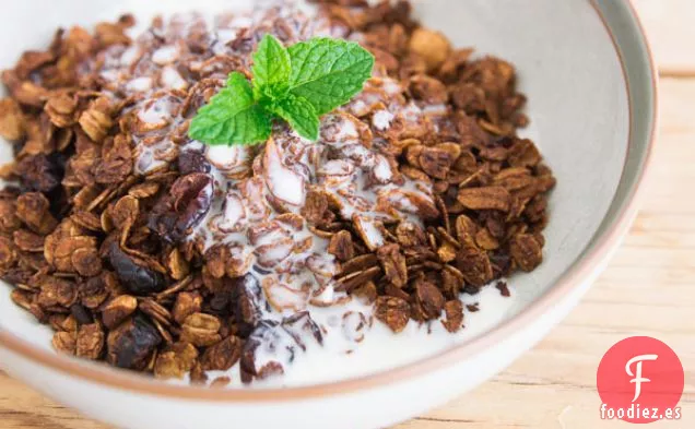 Granola de Cereza y Chocolate