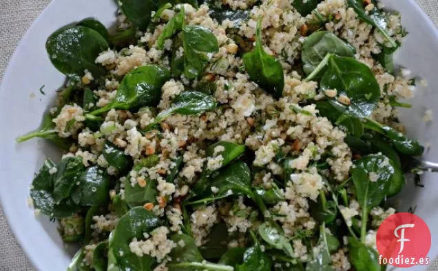 Ensalada De Espinacas Y Quinua Con Queso Feta Y Eneldo