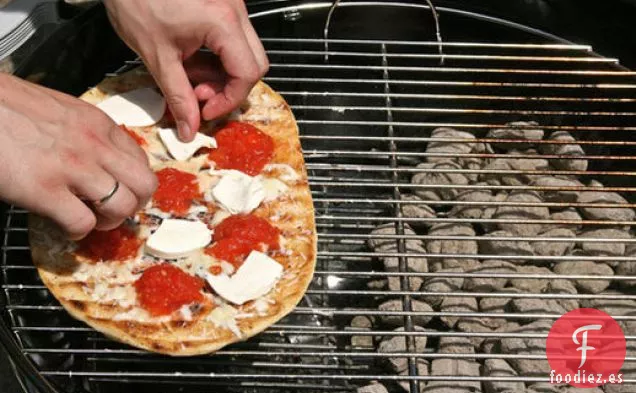 Pizza Napoletana a la Parrilla