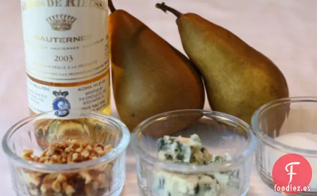 Francés en un Instante: Peras Asadas Rellenas de Roquefort y Nueces con Jarabe de Sauternes