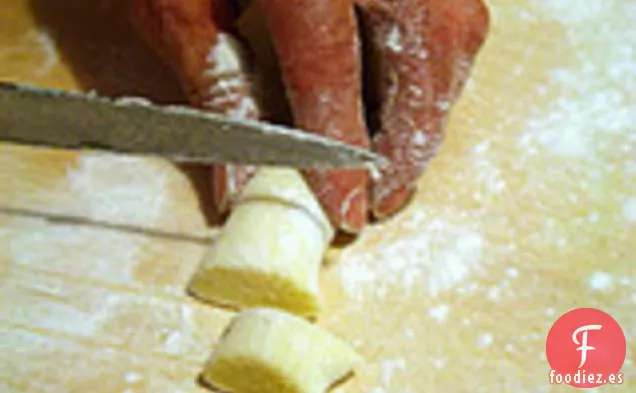 Cocina el Libro: Ñoquis de Almendras con Ragú de Cordero