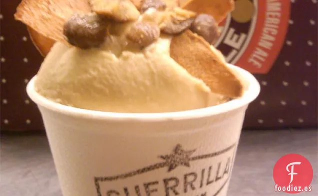 En cuchara: Helado de Cerveza Marrón y Miel de Alforfón