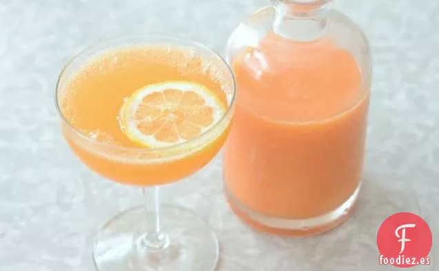 Melocotón y Aperol Bellini