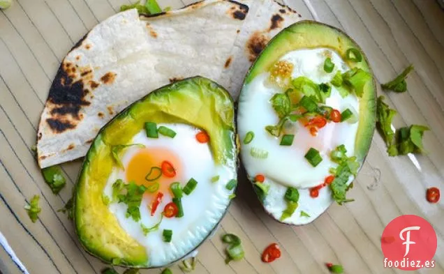 Huevos Horneados en Aguacate