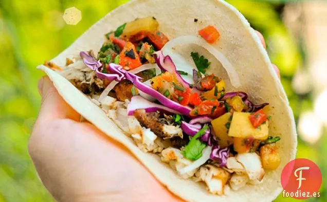 Asar a la Parrilla: Tacos de Pescado de Tilapia