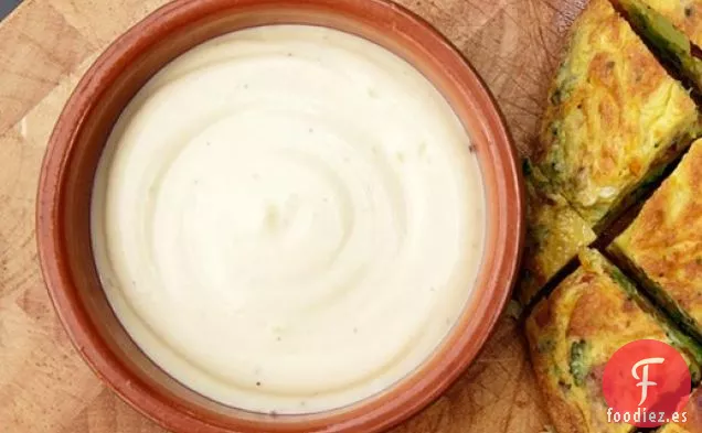 Alioli al estilo Español (Aceite de Oliva y Mayonesa de Ajo)
