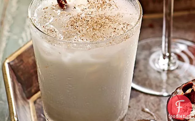 Ponche de Leche Navideño
