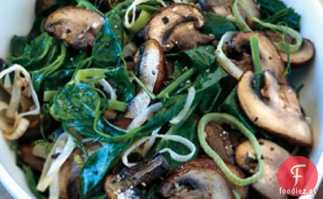 Zarcillos de Guisantes con Setas y Puerros Crimini