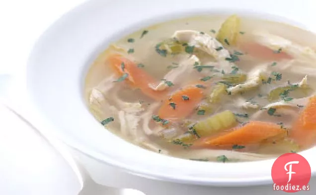 Sopa de Verduras de Pollo Abundante