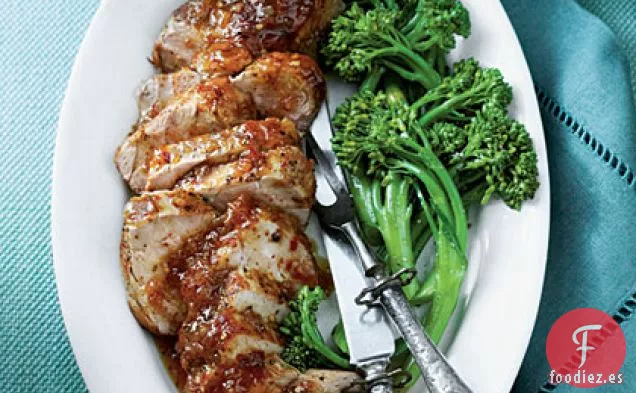 Lomo de Cerdo Glaseado con Mostaza y Melocotón