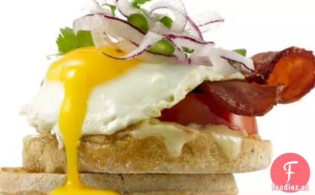 Sándwich de Huevo con Tocino y Jalapeño