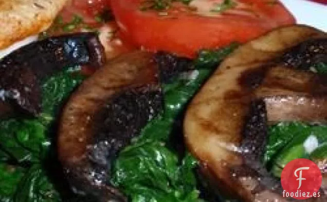 Portobellos Salteados Y Espinacas