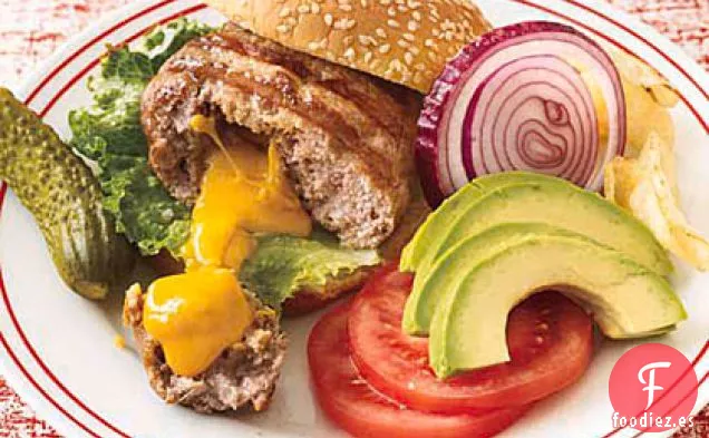 Hamburguesas de Pavo con Queso de Adentro Hacia Afuera