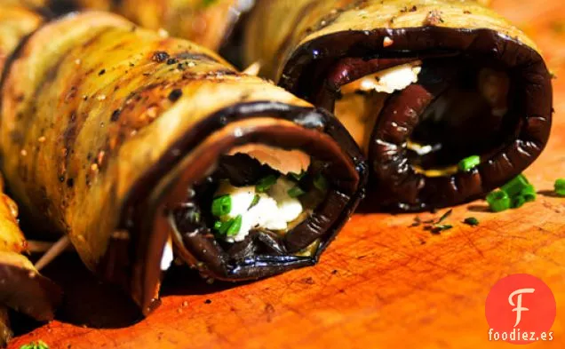 Asar a la Parrilla: Espirales de Berenjena y Queso de Cabra