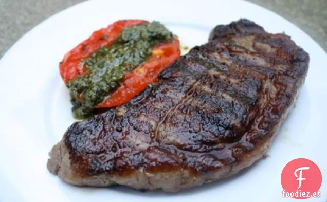 Cena de esta noche: Bistec a la Parrilla con Tomates y Pesto
