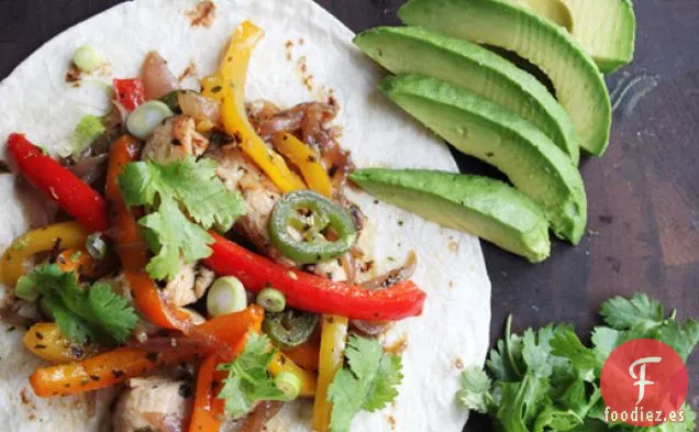 Fajitas de Pollo en Sartén con Aguacate