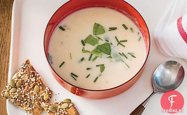 Sopa de Patatas con Parmesano y Hierbas