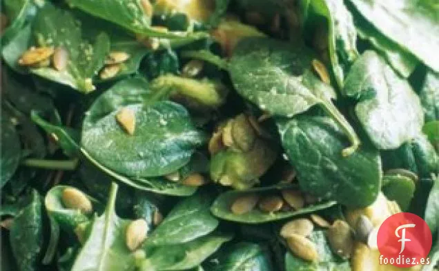 Ensalada De Espinacas, Aguacate Y Semillas De Calabaza