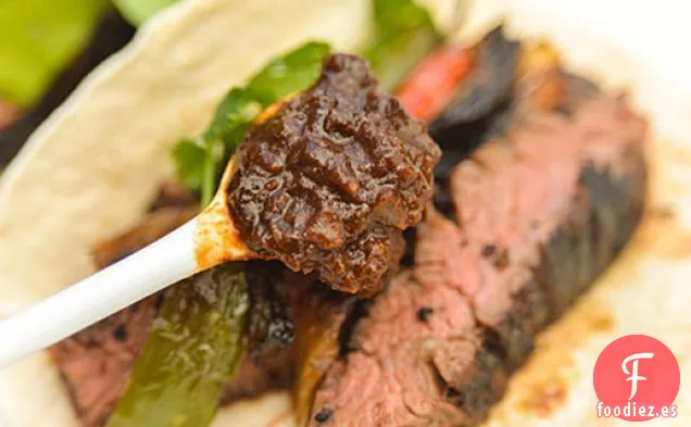 Salsa de Pasas de Uva y Ancho