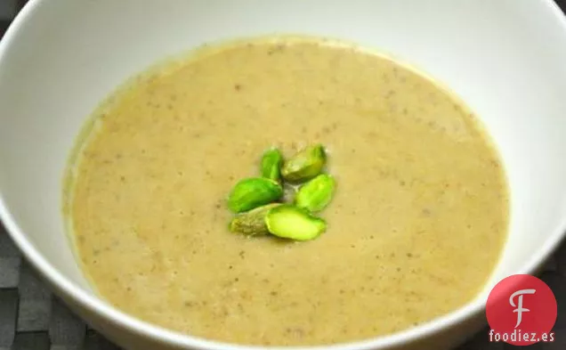 Sopa de Pera, Pistacho y Chirivía